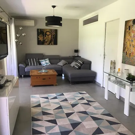 Golfe Juan, A Pied Villa *