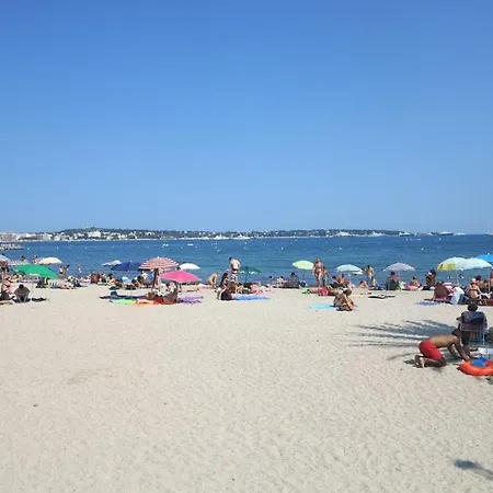 Golfe Juan, A Pied * Vallauris